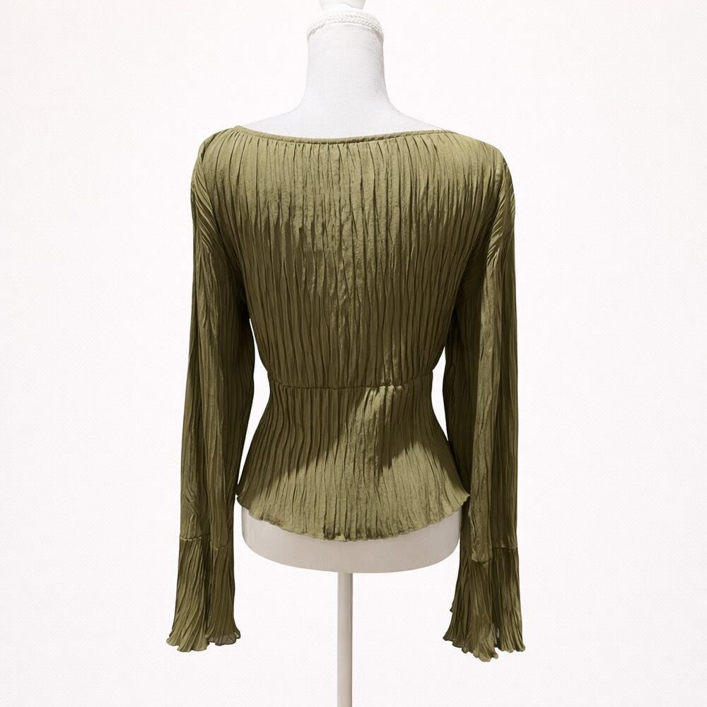 PrettyLittleThing Olive Green Crinkle Crepe Tie Front Top Size 6 Y2K Cottagecore - Picture 2 of 10